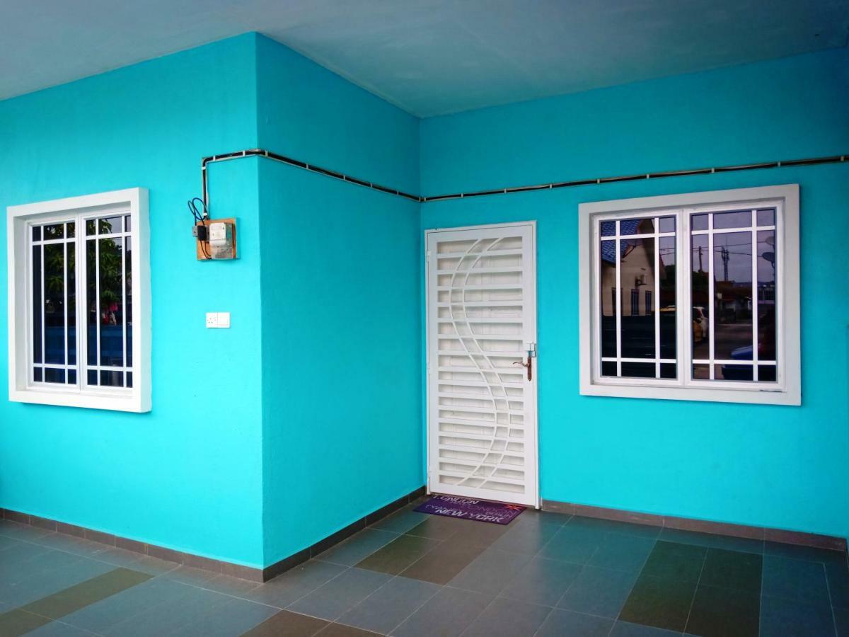 Azure Sky Homestay Kuala Selangor Exterior foto